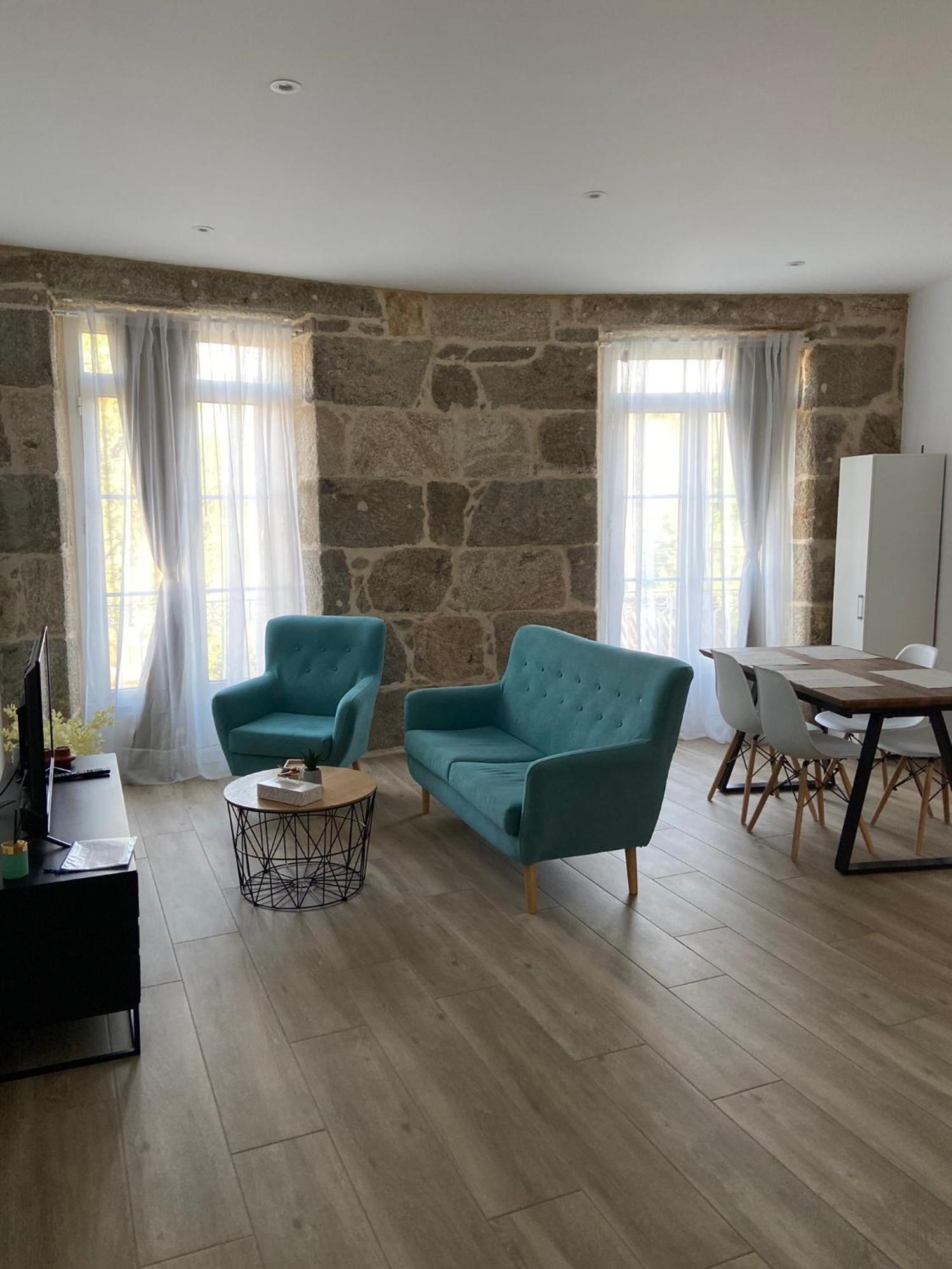 Reginita Apartamentos Arbo Luaran gambar