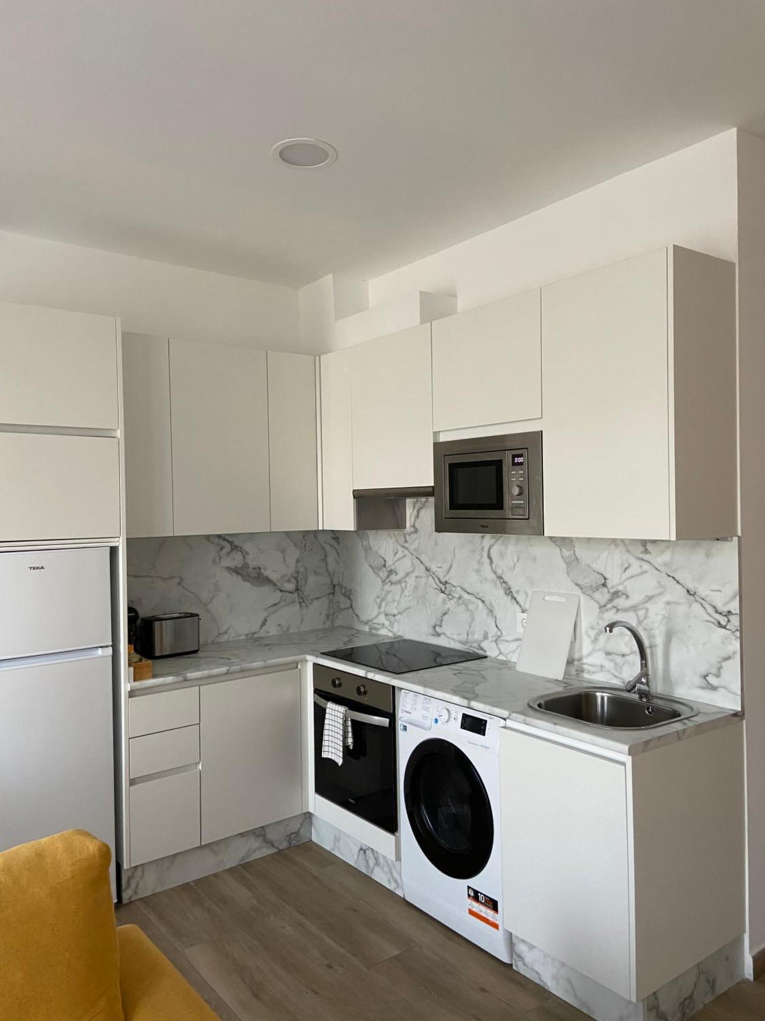 Reginita Apartamentos Arbo Luaran gambar