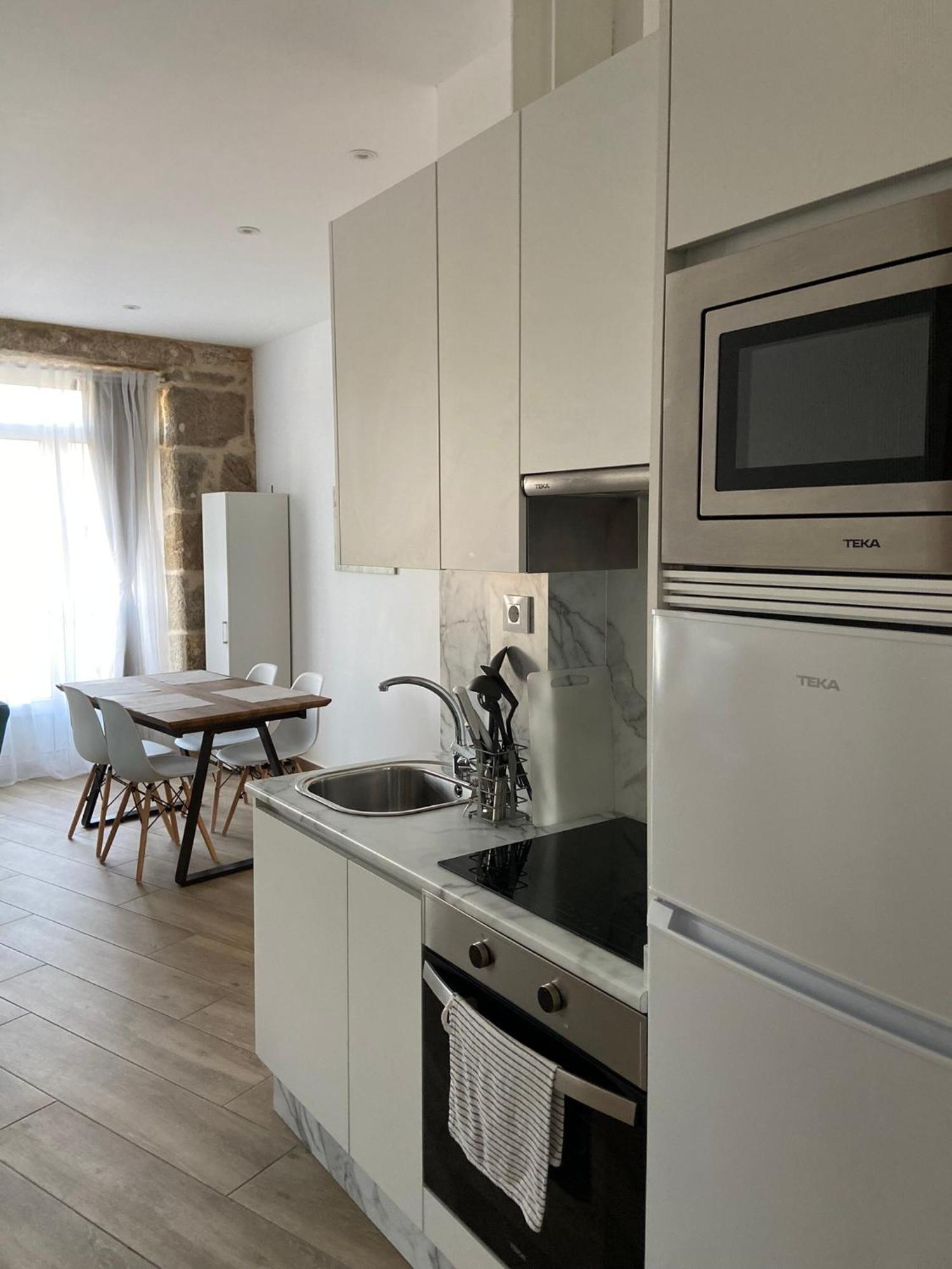 Reginita Apartamentos Arbo Luaran gambar
